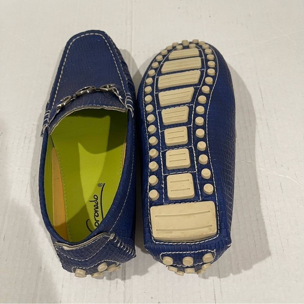 Men’s Coronado Blue Faux Leather Slip On Loafers Size 8 US! - Picture 6 of 7